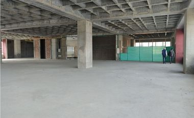 Se arrienda local comercial en Medellín, sector Buenos Aires