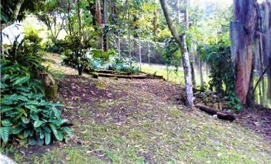 Casa lote en venta en El Poblado, sector los balsos