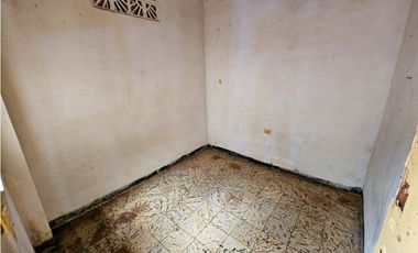 Casa-lote cerca a la alcaldía de La Virginia