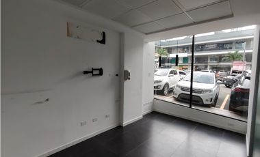 Local Comercial En Planta Baja Sobre Via España Plaza San Fernando