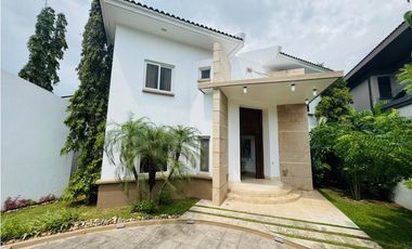 Alquiler de casa en Costa del Este, Residencial Balmoral
