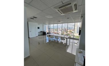 OFICINA EN AVENIDA BALBOA OFFICE CENTER AMOBLADA  119M2