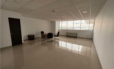 OFICINA EN AVENIDA BALBOA OFFICE CENTER SEMIAMOBLADA 79M2