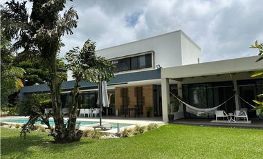 Casa campestre en condominio para la venta en Cerritos, Pereira!!!