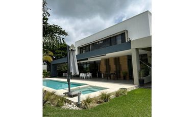 Casa campestre en condominio para la venta en Cerritos, Pereira!!!