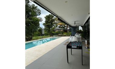 Casa campestre en condominio para la venta en Cerritos, Pereira!!!