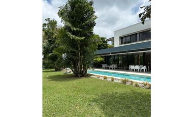 Casa campestre en condominio para la venta en Cerritos, Pereira!!!