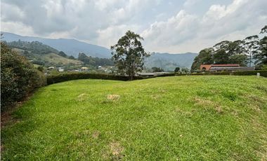 VENTA LOTE EXCLUSIVA PARCELACION LOMA DEL ESCOBERO ENVIGADO