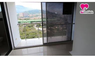 Vendo Oficina Centro Comercial Estación Niquia Bello