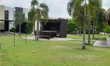 SE VENDE CASA CON PISCINA PRIVADA Y JACUZZI CABO VERDE PRAIA, RICAURTE