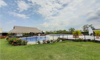 SE VENDE CASA CON PISCINA PRIVADA Y JACUZZI CABO VERDE PRAIA, RICAURTE