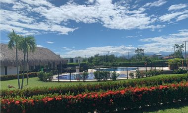 SE VENDE CASA CON PISCINA PRIVADA Y JACUZZI CABO VERDE PRAIA, RICAURTE