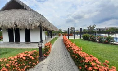 SE VENDE CASA CON PISCINA PRIVADA Y JACUZZI CABO VERDE PRAIA, RICAURTE