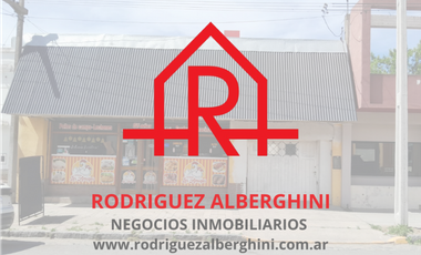 CASA CON LOCAL (Calle 15 e/18 y 20)