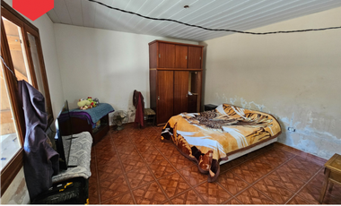 CASA CON LOCAL (Calle 15 e/18 y 20)