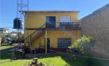 VENDO INCREIBLE CASA CON NEGOCIO EN 2 PLANTAS - L. N. ALEM, MISIONES
