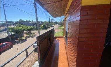 VENDO INCREIBLE CASA CON NEGOCIO EN 2 PLANTAS - L. N. ALEM, MISIONES