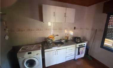 VENDO INCREIBLE CASA CON NEGOCIO EN 2 PLANTAS - L. N. ALEM, MISIONES