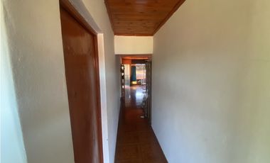 VENDO INCREIBLE CASA CON NEGOCIO EN 2 PLANTAS - L. N. ALEM, MISIONES