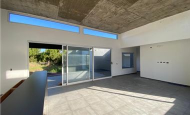 CASA EN VENTA EN COSTA ESMERALDA - ECUESTRE 2