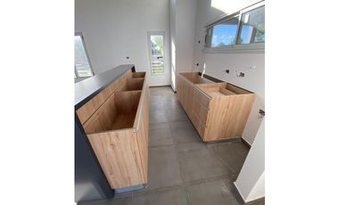 CASA EN VENTA EN COSTA ESMERALDA - ECUESTRE 2