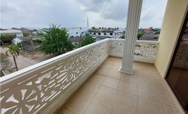 SE VENDE EDIFICIO DE TRES APARTAMENTOS EN CERETÉ