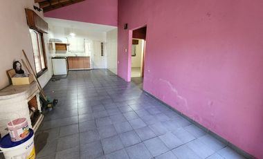 Casa para 2 Familias en venta en Burzaco Este