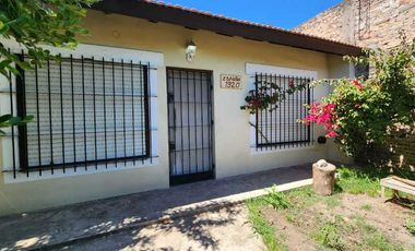Casa para 2 Familias en venta en Burzaco Este