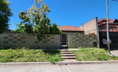 Casa para 2 Familias en venta en Burzaco Este