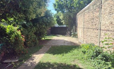 Casa para 2 Familias en venta en Burzaco Este