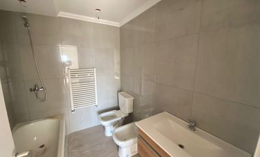 Departamento en  venta de 2 ambientes con cochera