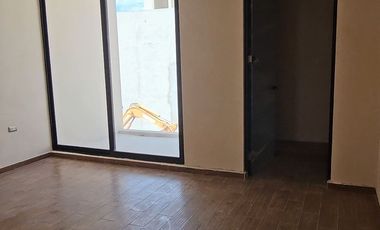 MODERNA CASA EN TEMOZON NORTE CON ALBERCA Y ENTREGA INMEDIATA, MERIDA, YUCATAN.