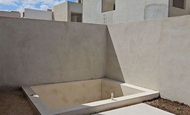 MODERNA CASA EN TEMOZON NORTE CON ALBERCA Y ENTREGA INMEDIATA, MERIDA, YUCATAN.