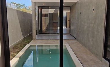 VILLA CON HABITACION EN PLANTA BAJA Y ALBERCA LISTA PARA HABITAR.