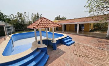 CERCA DEL MAR AMPLIA CASA EN VENTA EN CHICXULUB, PROGRESO, YUCATAN.
