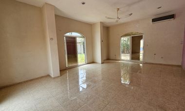 CERCA DEL MAR AMPLIA CASA EN VENTA EN CHICXULUB, PROGRESO, YUCATAN.