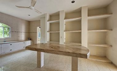 CERCA DEL MAR AMPLIA CASA EN VENTA EN CHICXULUB, PROGRESO, YUCATAN.