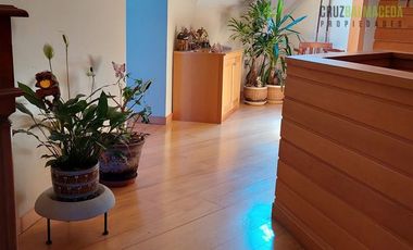 Casa en Venta en Rebajada en un 20% - Amplia casa con Quincho, Bodega y Cancha de Tenis - Lomas de Reloncaví