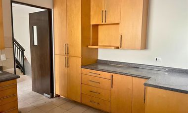 CASA EN VENTA EN VALLE PONIENTE