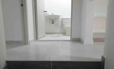 CASA EN VENTA EN AV DE LOS CAMELLOS/ARMENIA