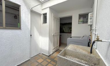 CASA EN VENTA UBICADA EN EL POBLADO SECTOR LOMA DE SAN JULIAN