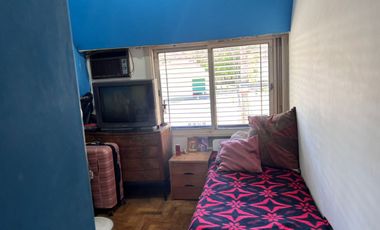 Casa  en Venta Villa Sarmiento / Moron (A120 3734)