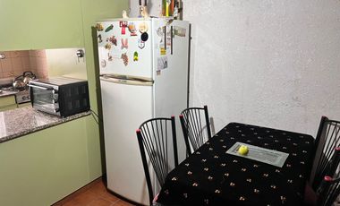 Casa  en Venta Villa Sarmiento / Moron (A120 3734)