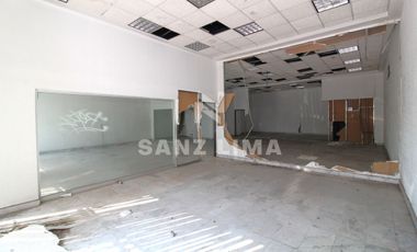 Boulevard López Mateos Pte.: Amplios locales con estacionamiento