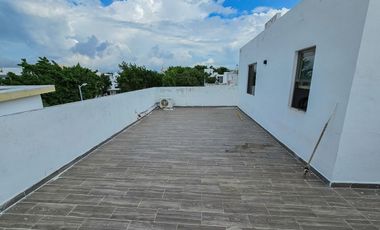 Casa · Residencial Arbolada · 4 Recámaras · Terreno Grande · Huayacan
