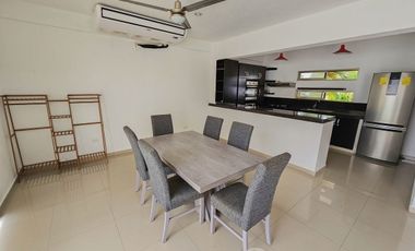 Casa · Residencial Arbolada · 4 Recámaras · Terreno Grande · Huayacan