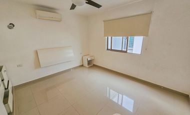 Casa · Residencial Arbolada · 4 Recámaras · Terreno Grande · Huayacan