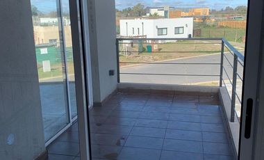 CASA EN VENTA, 5 AMBIENTES, SAN SEBASTIAN AREA 13