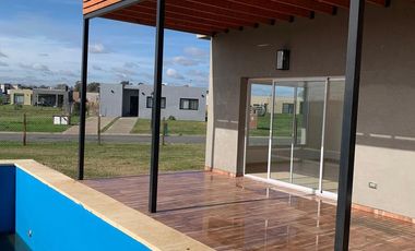 CASA EN VENTA, 5 AMBIENTES, SAN SEBASTIAN AREA 13