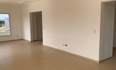CASA EN VENTA, 5 AMBIENTES, SAN SEBASTIAN AREA 13